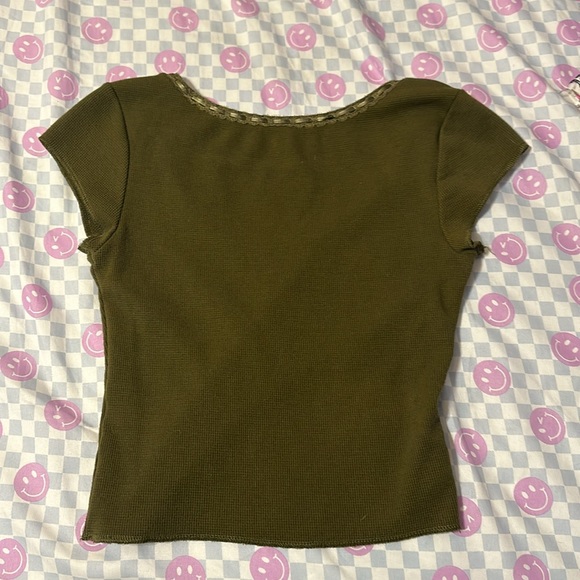 Green nordstroms baby tee - Picture 3 of 4